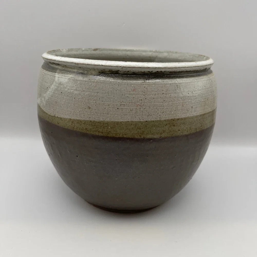Sharon Brooks 1975 Studio Pottery Stoneware Bowl Brown Cream Glaze 6x7in